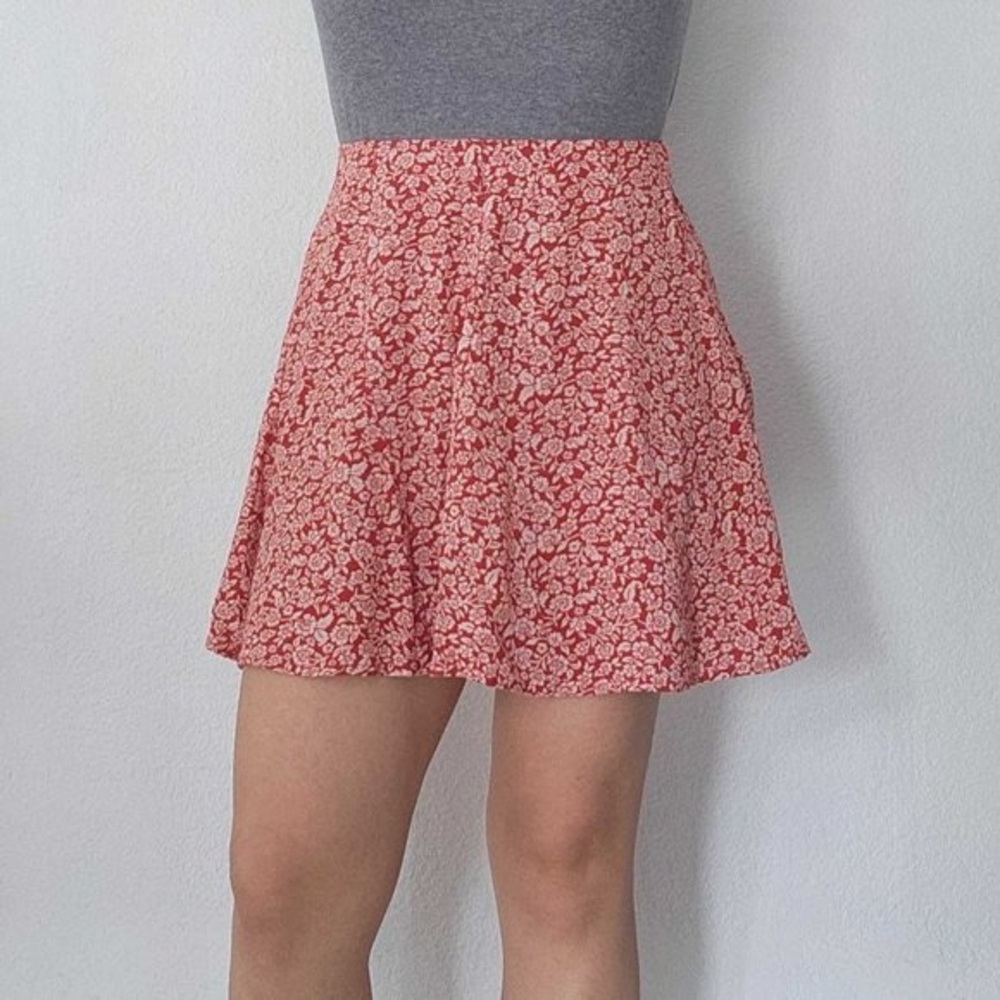 AE Floral Red Skirt - Picture 12 of 12